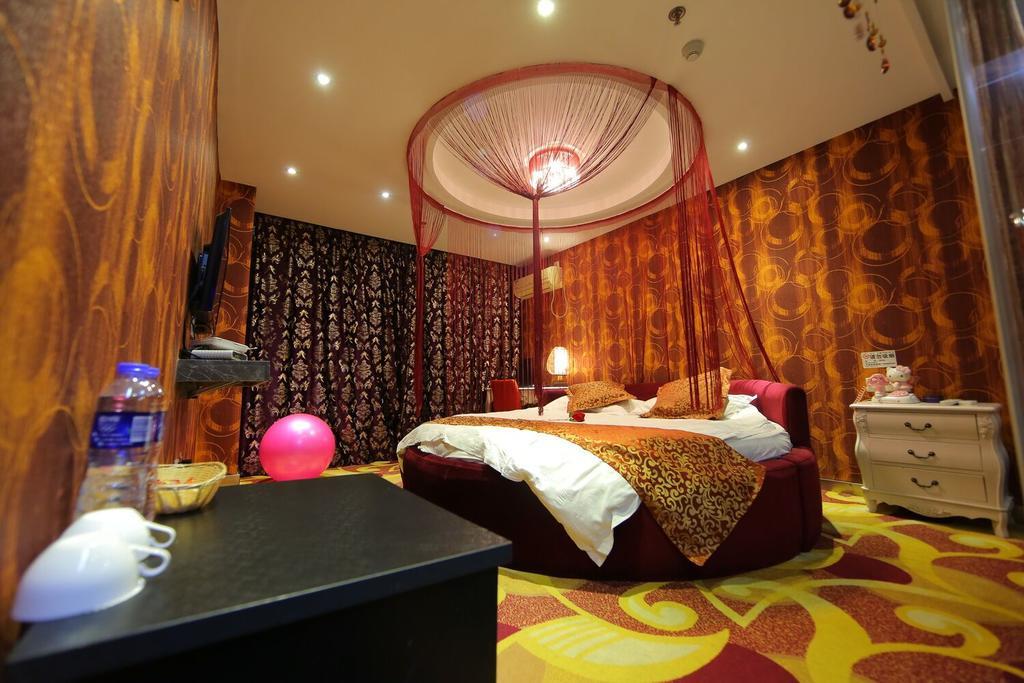 Zhuimei Theme Hotel Сучжоу Экстерьер фото